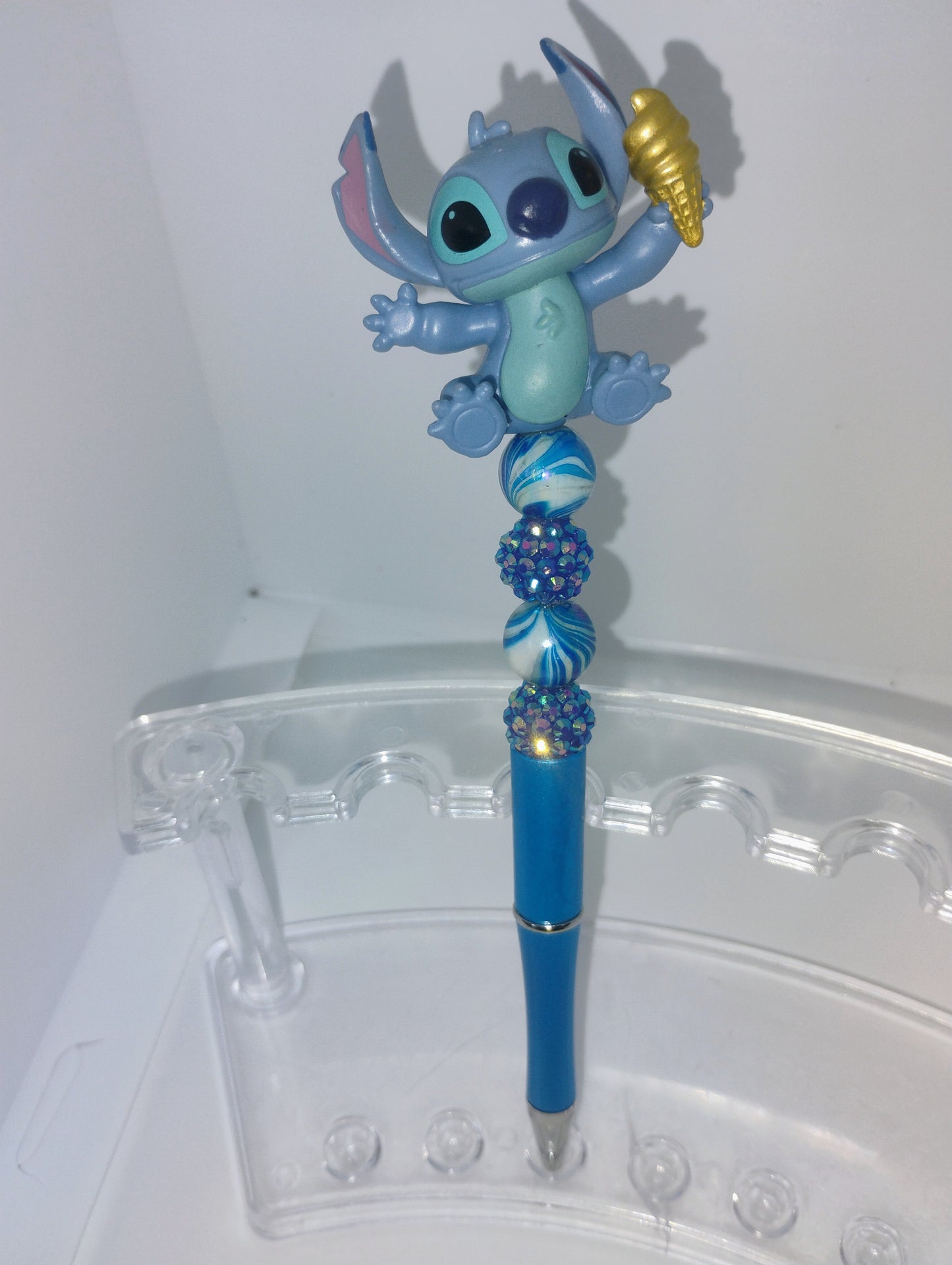 Stitch beaded pen