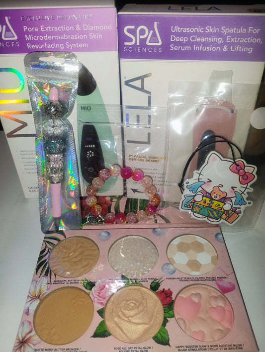 Bundle facial and pallettes n etc.